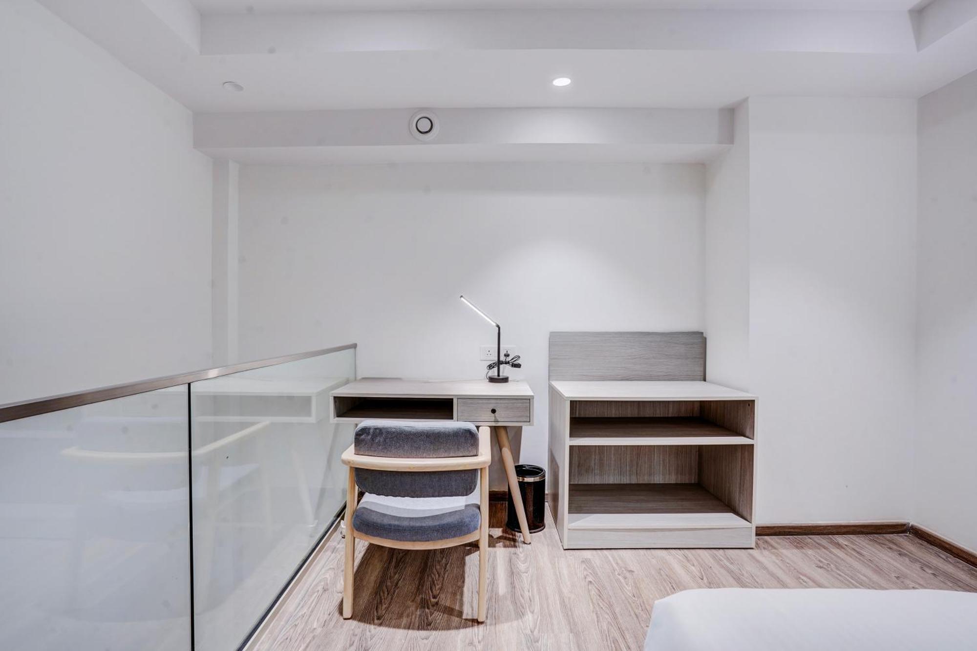 Sunday Hotels And Residences Γκουργκάον Εξωτερικό φωτογραφία