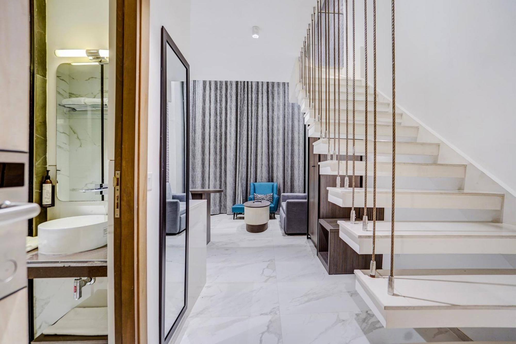 Sunday Hotels And Residences Γκουργκάον Εξωτερικό φωτογραφία