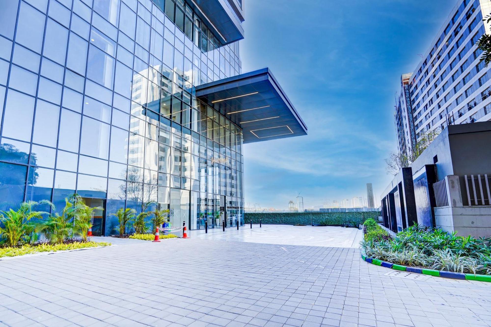 Sunday Hotels And Residences Γκουργκάον Εξωτερικό φωτογραφία