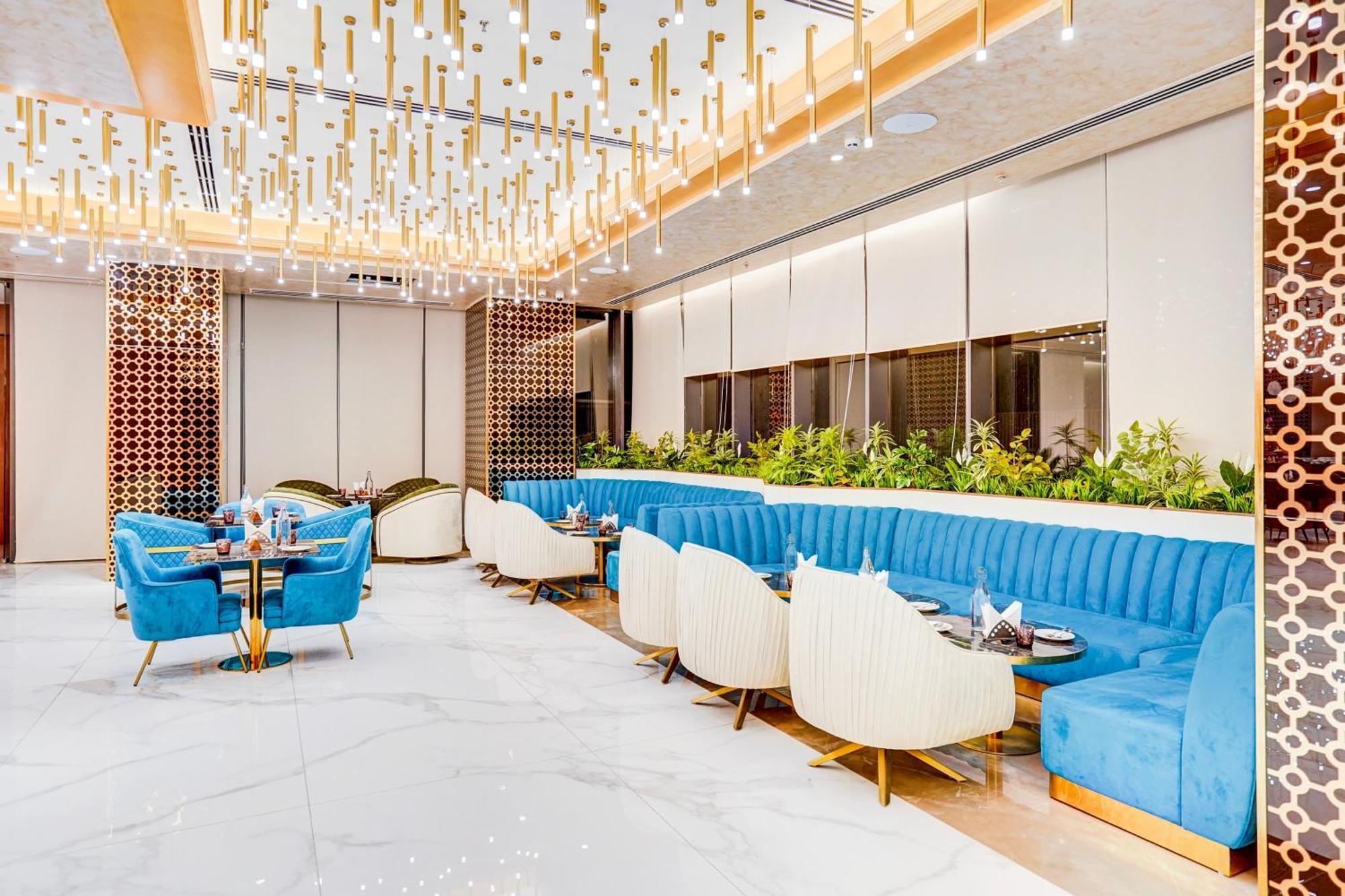Sunday Hotels And Residences Γκουργκάον Εξωτερικό φωτογραφία