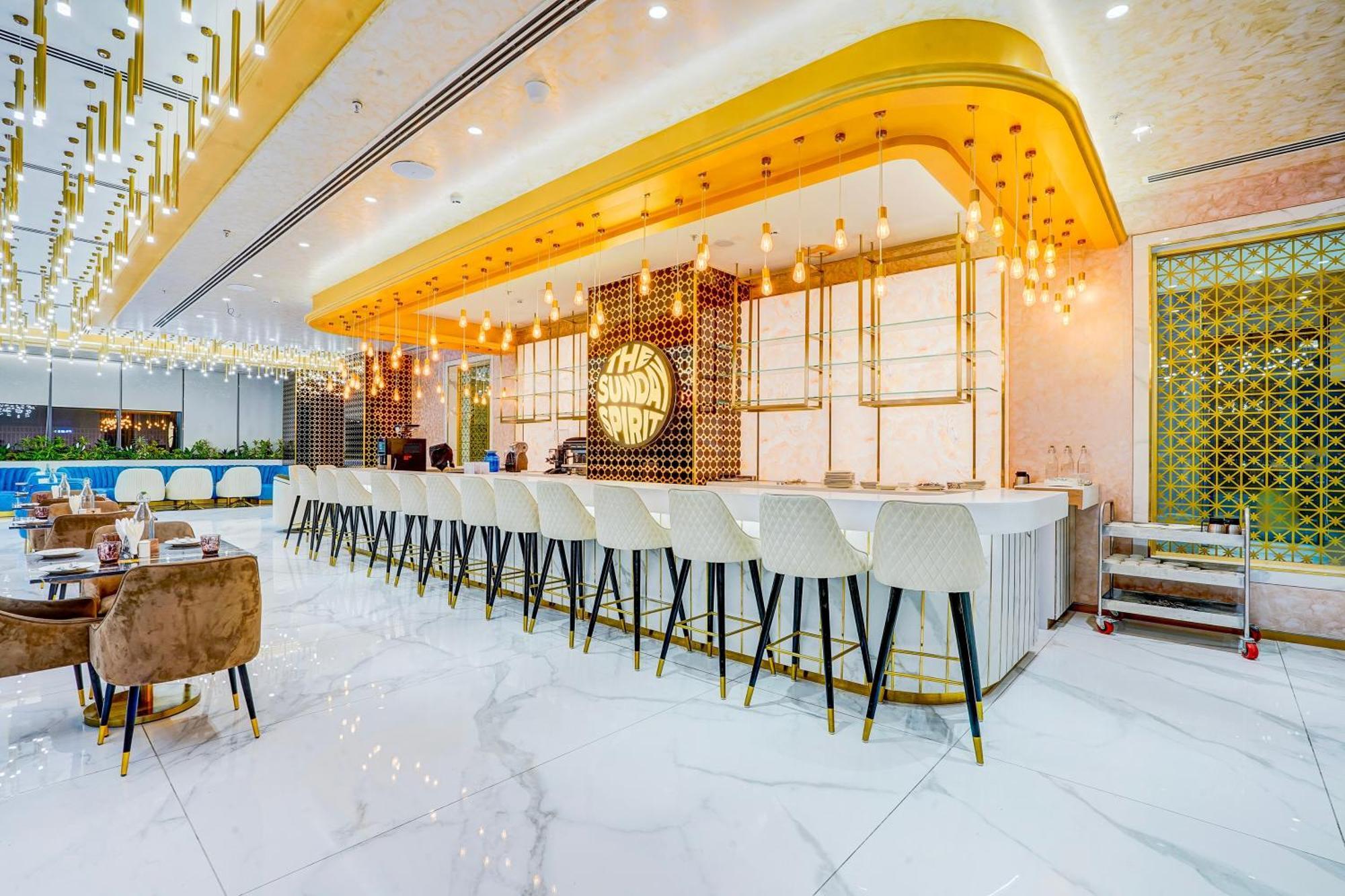 Sunday Hotels And Residences Γκουργκάον Εξωτερικό φωτογραφία