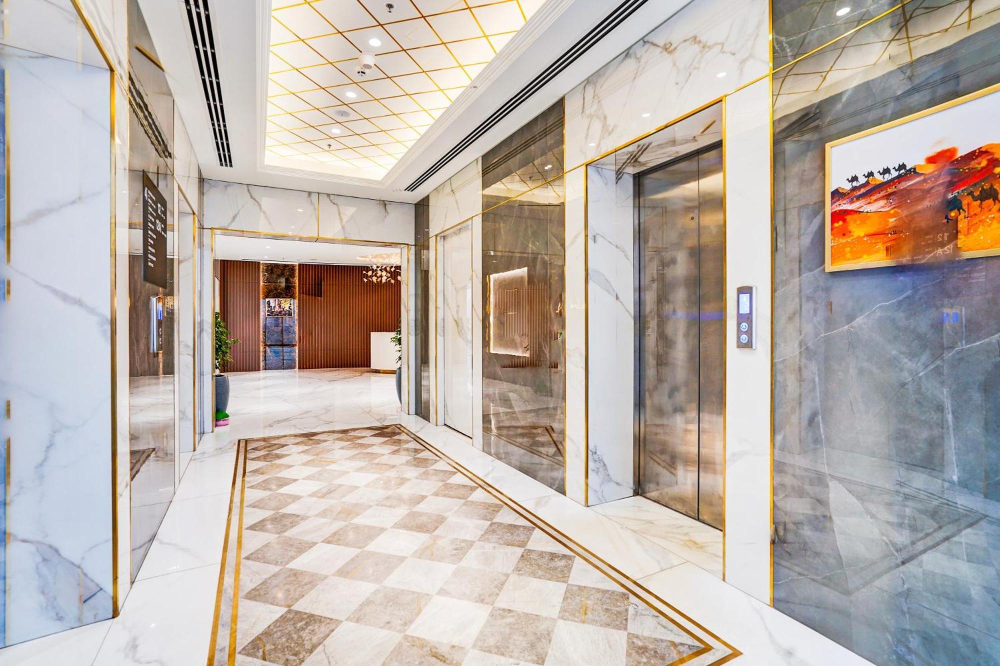 Sunday Hotels And Residences Γκουργκάον Εξωτερικό φωτογραφία